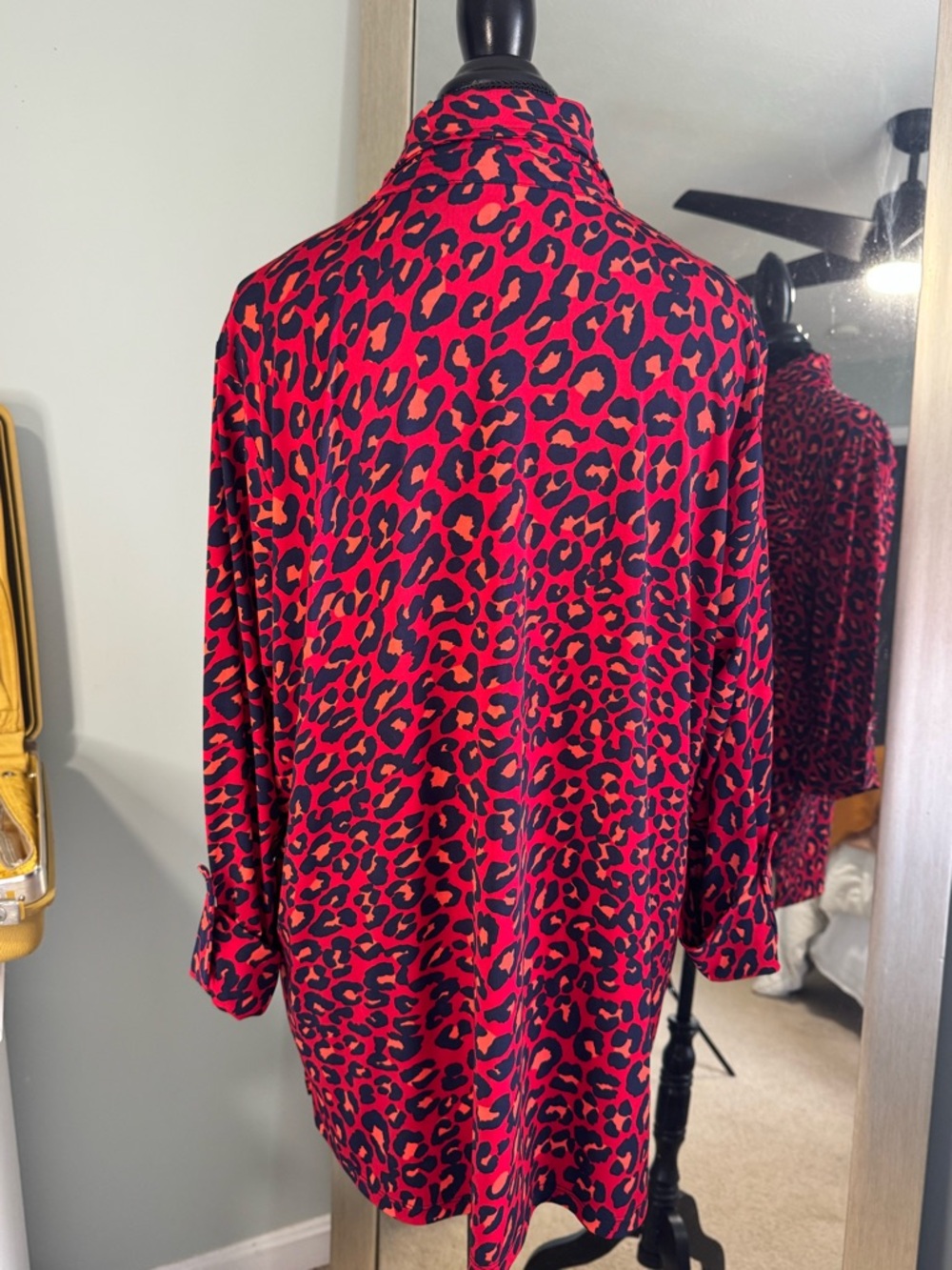 Women's Jones New York Red Leopard Print Blouse with Navy and Orange Spots - Picture 4 of 8